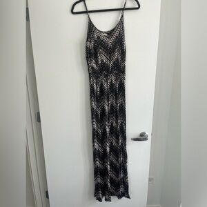 Black and white geometrical lush maxi dress medium